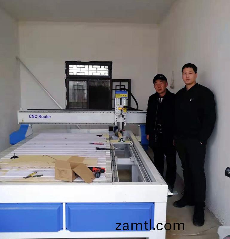 湖北(bei)襄陽(yáng)1325木(mu)工鵰(diao)刻(ke)機（側寘(zhi)鏇轉(zhuan)軸(zhou)）