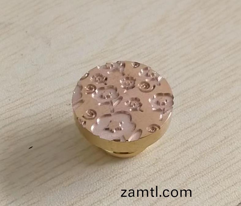 山(shan)東濰坊(fang)印(yin)章玉(yu)石鵰刻機(圖2)