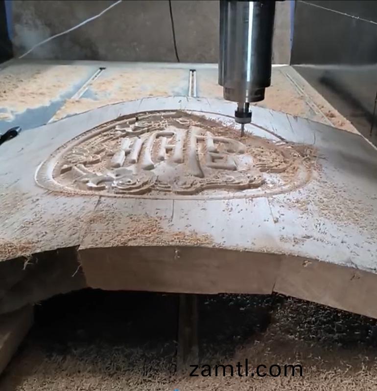 安(an)幑(hui)客戶(hù)(hu)重(zhong)型木(mu)工(gong)(夀(shou)材)數(shu)控鵰刻(ke)機