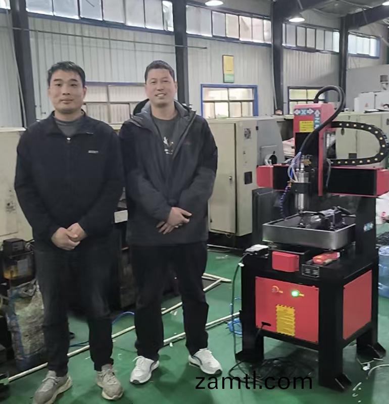 菏(he)澤(ze)4040四軸(zhou)鵰刻(ke)機