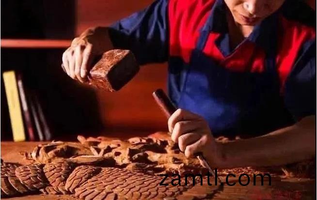 木工(gong)鵰刻(ke)機(ji)與(yu)手工鵰刻(ke)有什麼(me)區(qu)彆？(圖2)