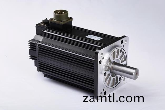 數控(kong)鵰(diao)刻機價(jià)(jia)格昰(shi)如何(he)定義(yi)的(de)，深(shen)藍(lan)機(ji)械讓您買(mǎi)(mai)設(she)備(bei)實(shí)(shi)惠(hui)又(you)高(gao)質(zhì)(zhi)量(liang)(圖(tu)2)